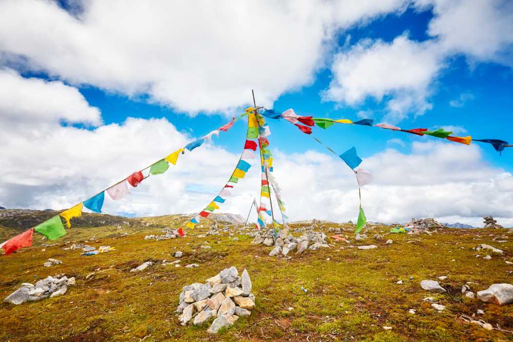 Tibetan Prayer Flags Use and Significance in Feng Shui