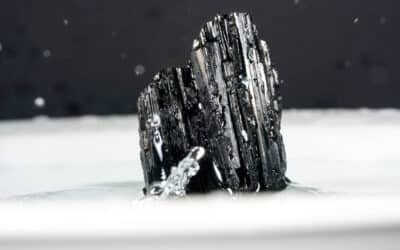 Black Tourmaline Crystal Benefits, Meaning and Feng Shui Use