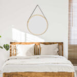 mirror above bed feng shui